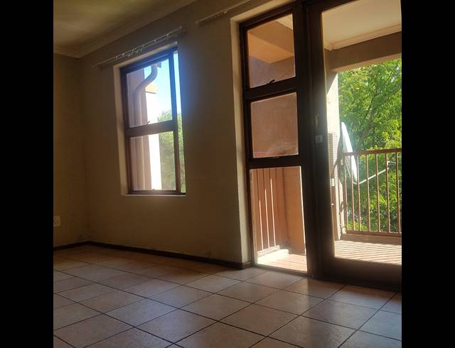 3 BEDROOM TOWNHOUSE RENTED IN WINCHESTER HILLS